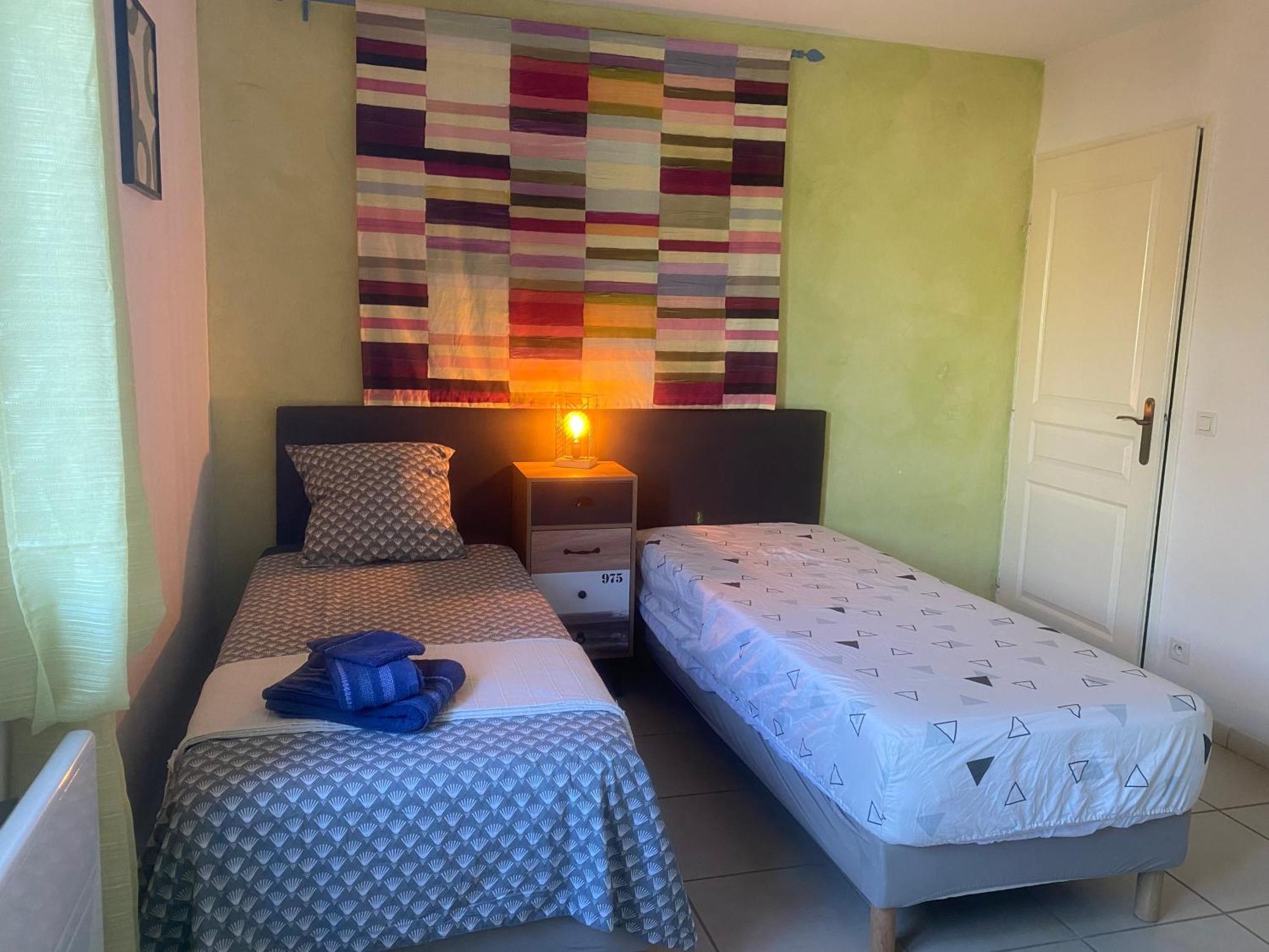 Gite Romarin Avec Spa Saint-Jean-de-Barrou المظهر الخارجي الصورة